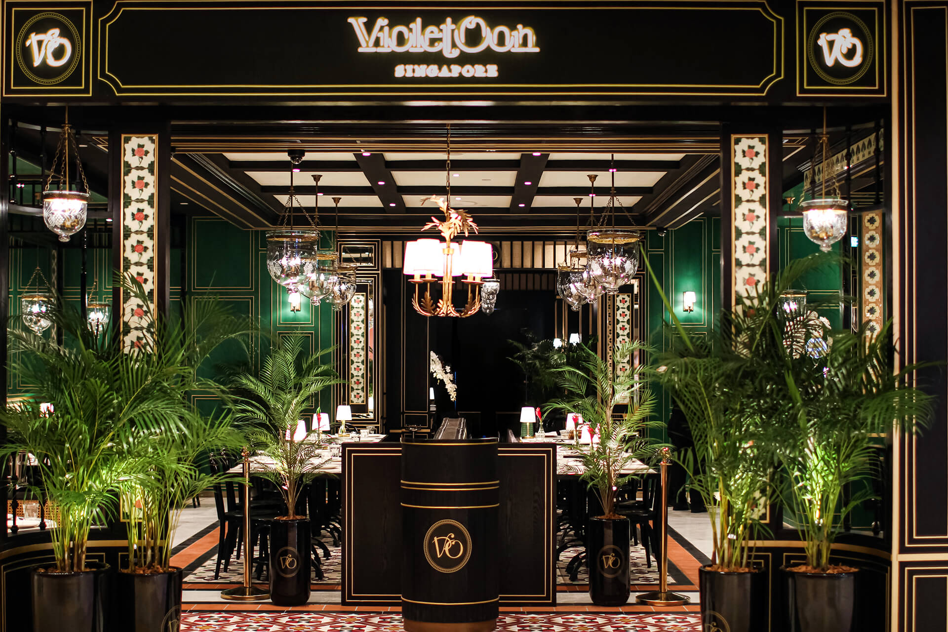 Violet Oon Singapore（ION）
